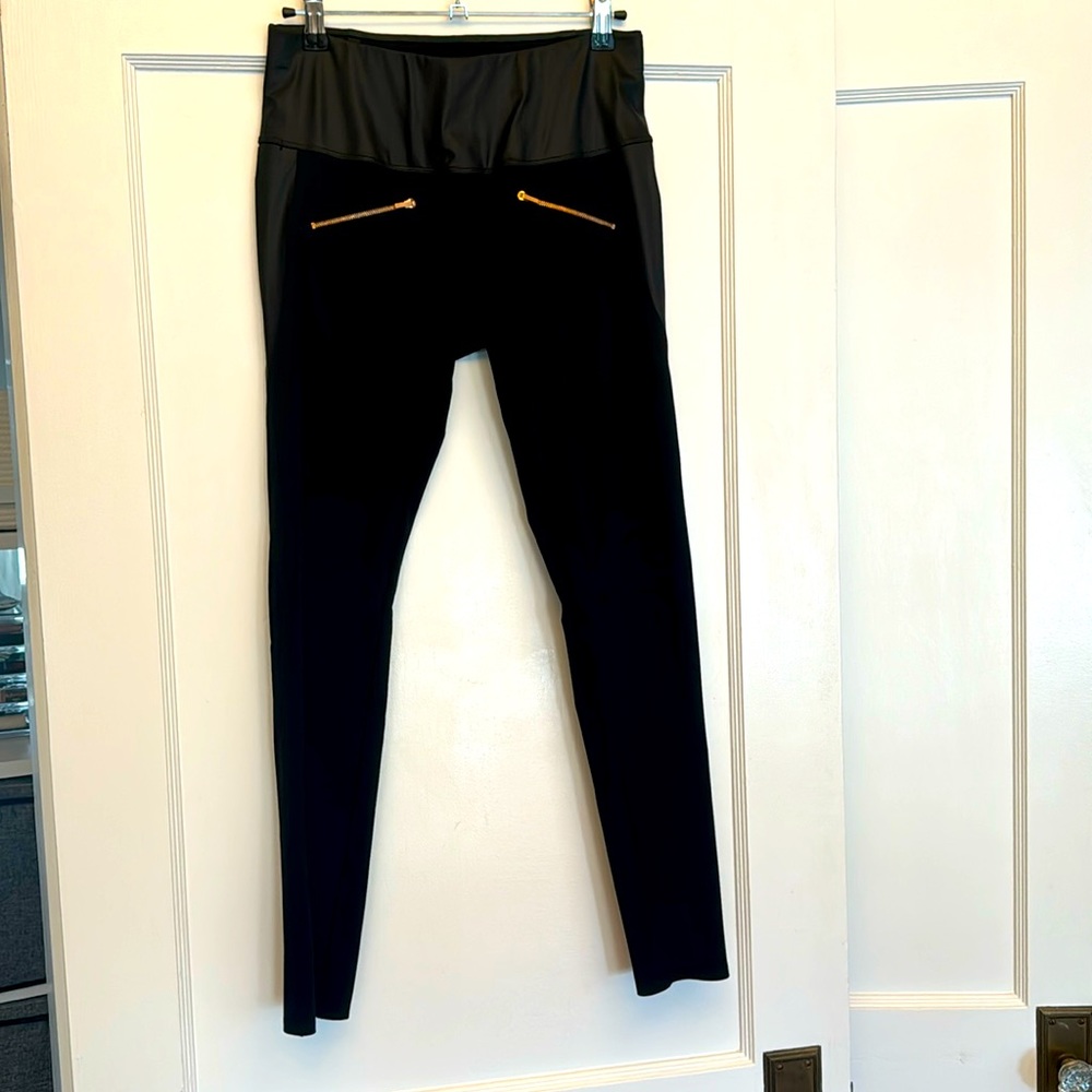Aday black leggings S